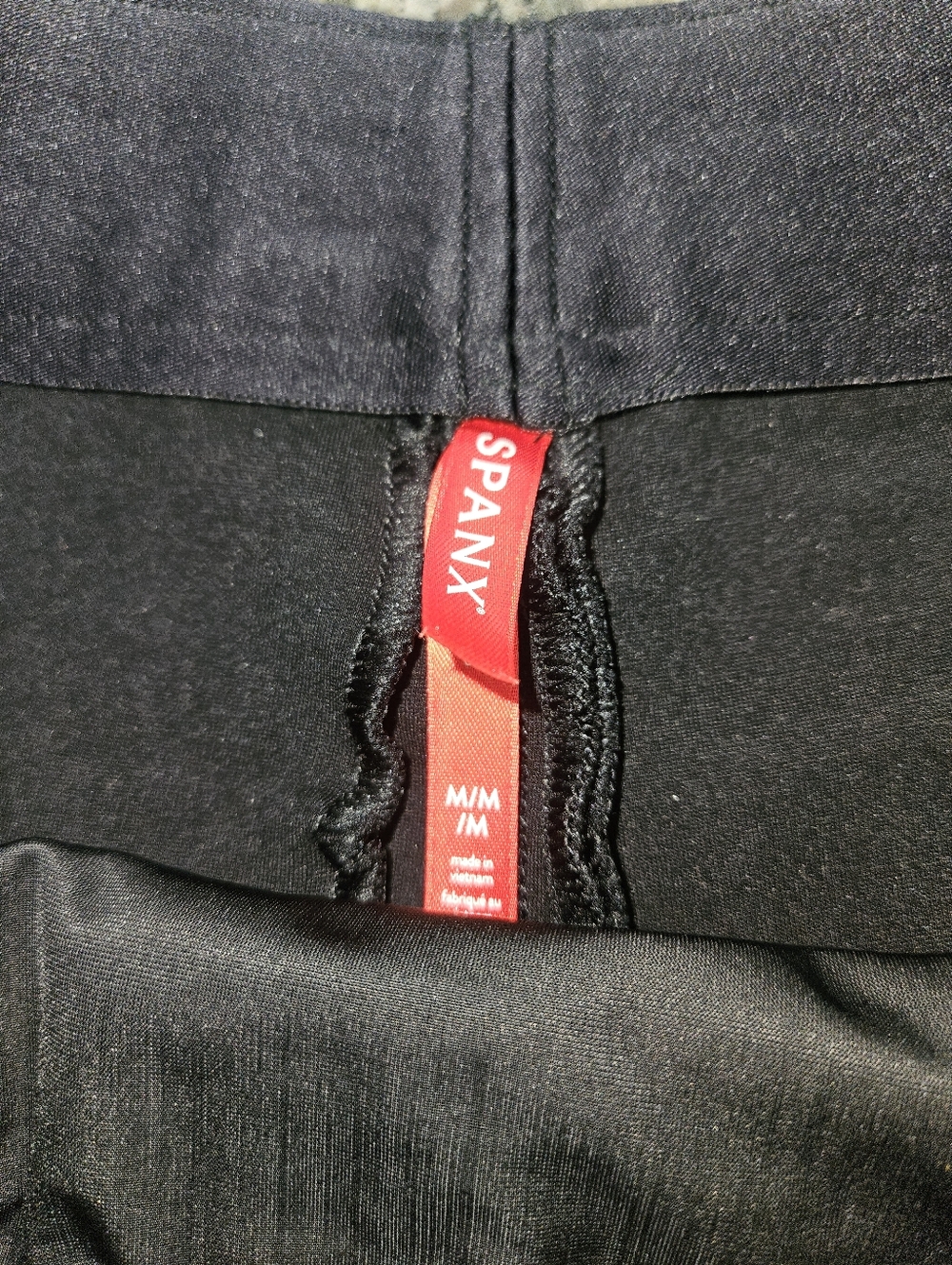 SPANX Supersmooth High Waist Stretch Twill Shorts Black Medium NWOT - Picture 3 of 9